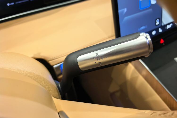 Used Hima Stelato S9 2024 All-Electric Ultra Four-Wheel-Drive Flagship Edition Gear Lever