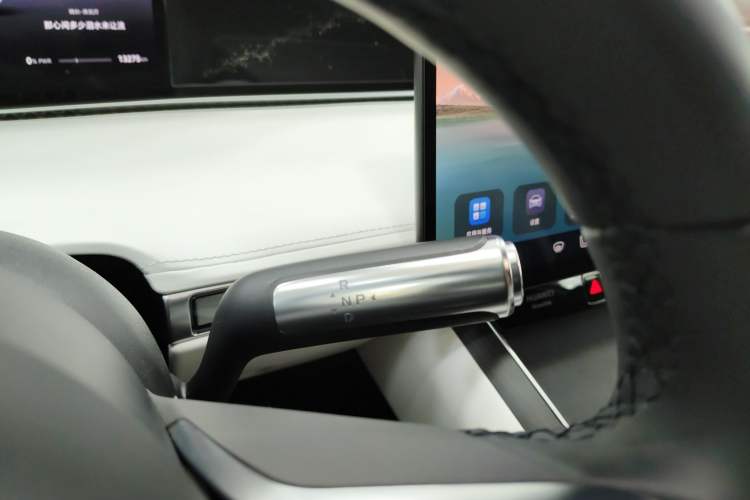 Used Hima Stelato S9 2024 All-Electric Ultra Four-Wheel-Drive Flagship Edition Gear Lever