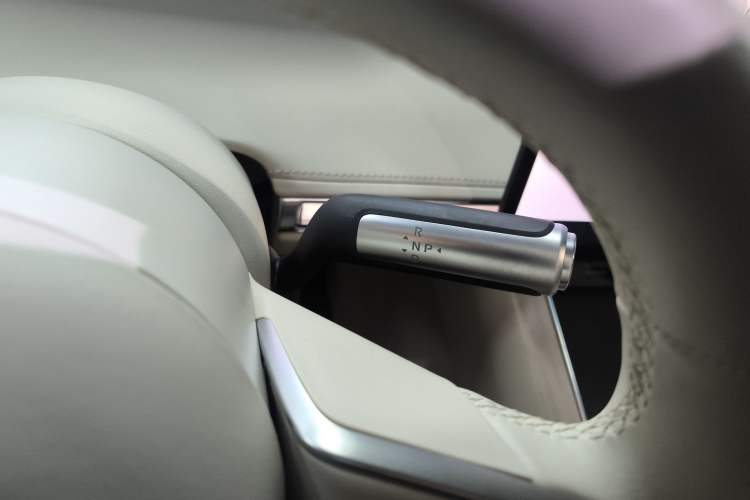 Used Hima Stelato S9 2024 All-Electric Ultra Four-Wheel-Drive Flagship Edition Gear Lever