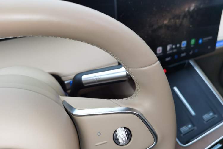 Used Hima Stelato S9 2024 All-Electric Ultra Four-Wheel-Drive Flagship Edition Gear Lever