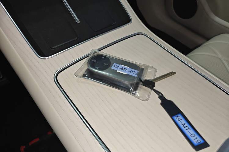Used Hima Stelato S9 2024 All-Electric Ultra Rear-Drive Long-Range Flagship Edition Interior 1