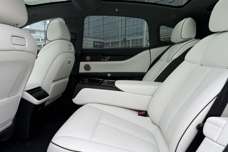 Used Hima Stelato S9 2024 All-Electric Ultra Four-Wheel-Drive Flagship Edition Interior 14