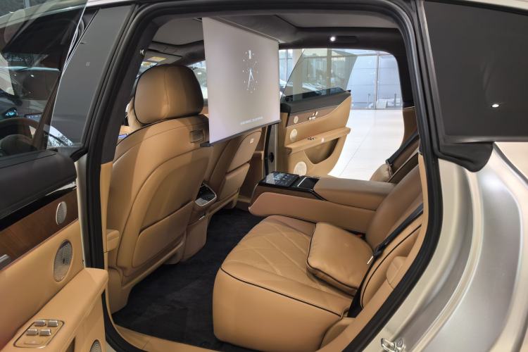 Used Hima Stelato S9 2024 All-Electric Ultra Four-Wheel-Drive Flagship Edition Interior 2