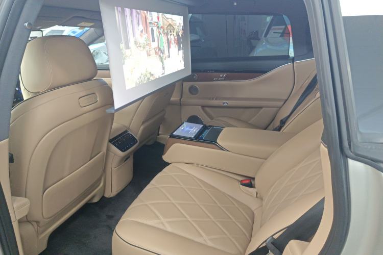 Used Hima Stelato S9 2024 All-Electric Ultra Four-Wheel-Drive Flagship Edition Interior 4