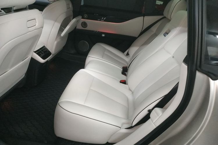 Used Hima Stelato S9 2024 All-Electric Ultra Four-Wheel-Drive Flagship Edition Interior 4