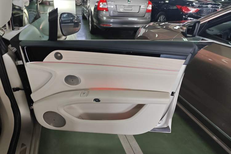 Used Hima Stelato S9 2024 All-Electric Ultra Rear-Drive Long-Range Flagship Edition Interior 5