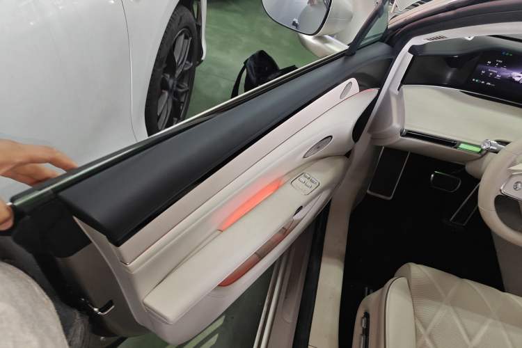 Used Hima Stelato S9 2024 All-Electric Ultra Rear-Drive Long-Range Flagship Edition Interior 7