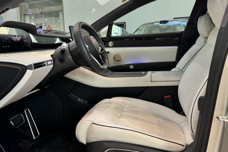 Used Hima Stelato S9 2024 All-Electric Ultra Four-Wheel-Drive Flagship Edition Interior 9