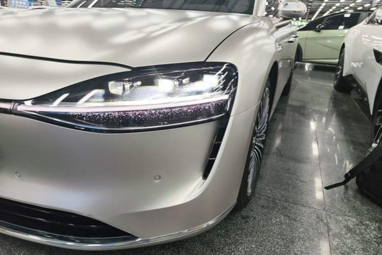 Used Hima Stelato S9 2024 All-Electric Ultra Four-Wheel-Drive Flagship Edition Left Front Headlight