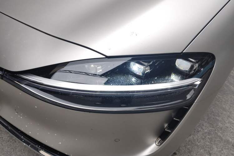 Used Hima Stelato S9 2024 All-Electric Ultra Four-Wheel-Drive Flagship Edition Left Front Headlight