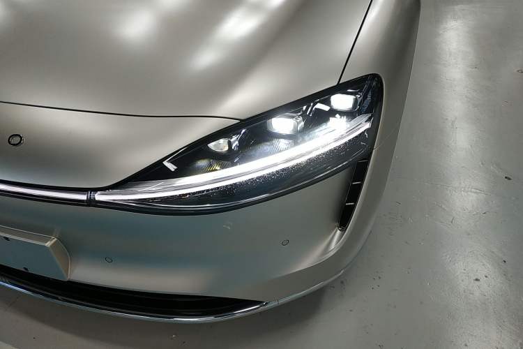 Used Hima Stelato S9 2024 All-Electric Ultra Four-Wheel-Drive Flagship Edition Left Front Headlight