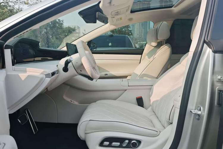 Used Hima Stelato S9 2024 All-Electric Ultra Four-Wheel-Drive Flagship Edition Left Front Seat