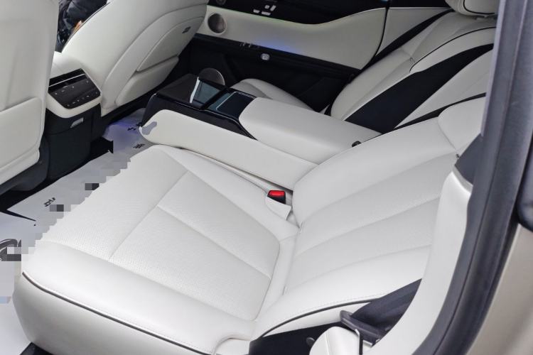 Used Hima Stelato S9 2024 All-Electric Ultra Four-Wheel-Drive Flagship Edition Left Rear Seat