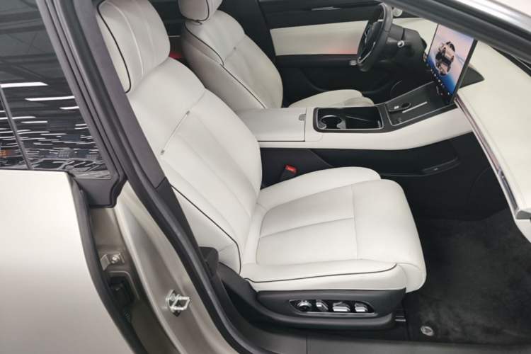 Used Hima Stelato S9 2024 All-Electric Ultra Four-Wheel-Drive Flagship Edition Right Front Seat