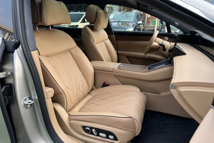 Used Hima Stelato S9 2024 All-Electric Ultra Four-Wheel-Drive Flagship Edition Right Front Seat