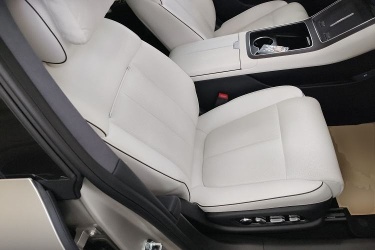 Used Hima Stelato S9 2024 All-Electric Ultra Four-Wheel-Drive Flagship Edition Right Front Seat