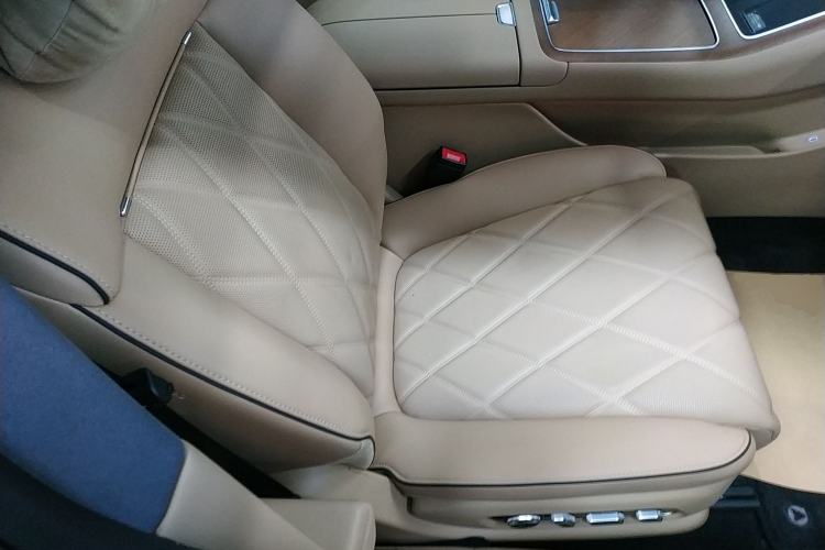 Used Hima Stelato S9 2024 All-Electric Ultra Four-Wheel-Drive Flagship Edition Right Front Seat
