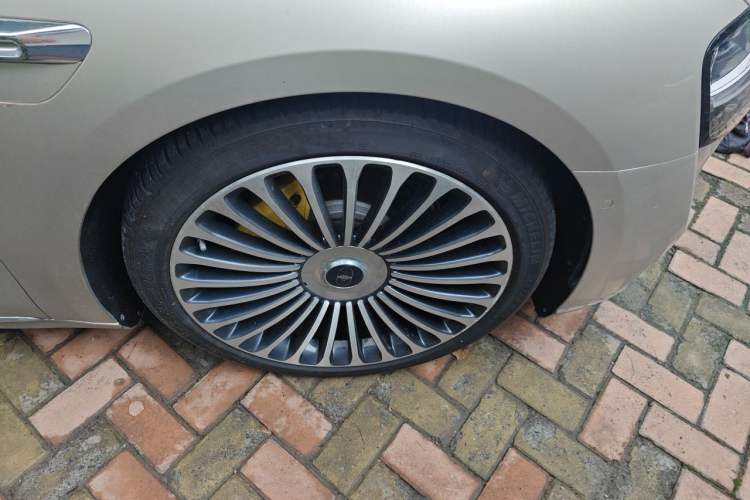 Used Hima Stelato S9 2024 All-Electric Ultra Four-Wheel-Drive Flagship Edition Right Front Wheel Hub