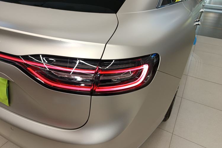 Used Hima Stelato S9 2024 All-Electric Ultra Four-Wheel-Drive Flagship Edition Right Rear Taillight