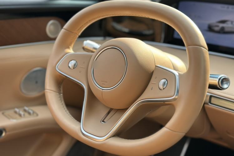Used Hima Stelato S9 2024 All-Electric Ultra Four-Wheel-Drive Flagship Edition Steering Wheel