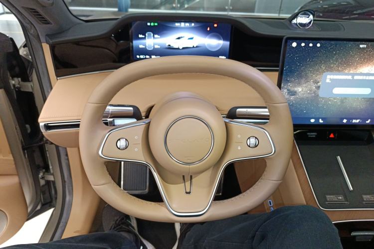 Used Hima Stelato S9 2024 All-Electric Ultra Four-Wheel-Drive Flagship Edition Steering Wheel