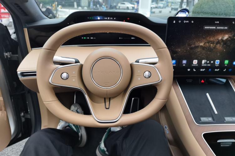 Used Hima Stelato S9 2024 All-Electric Ultra Four-Wheel-Drive Flagship Edition Steering Wheel