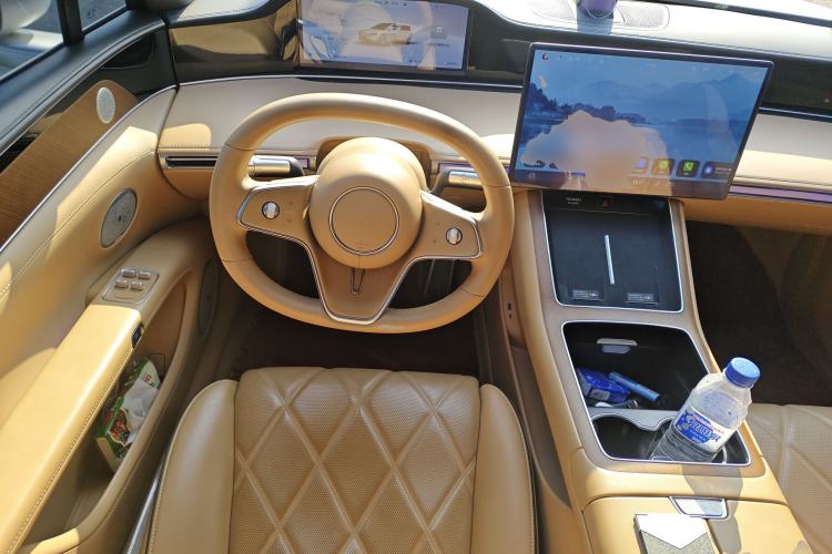 Used Hima Stelato S9 2024 All-Electric Ultra Four-Wheel-Drive Flagship Edition Steering Wheel