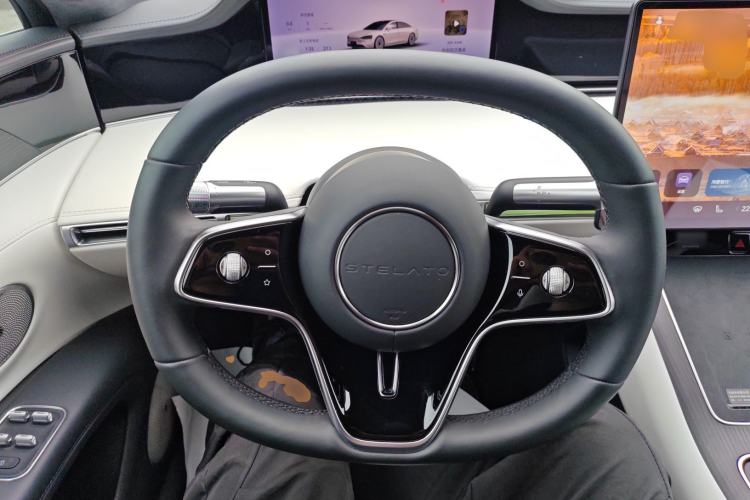 Used Hima Stelato S9 2024 All-Electric Ultra Four-Wheel-Drive Flagship Edition Steering Wheel