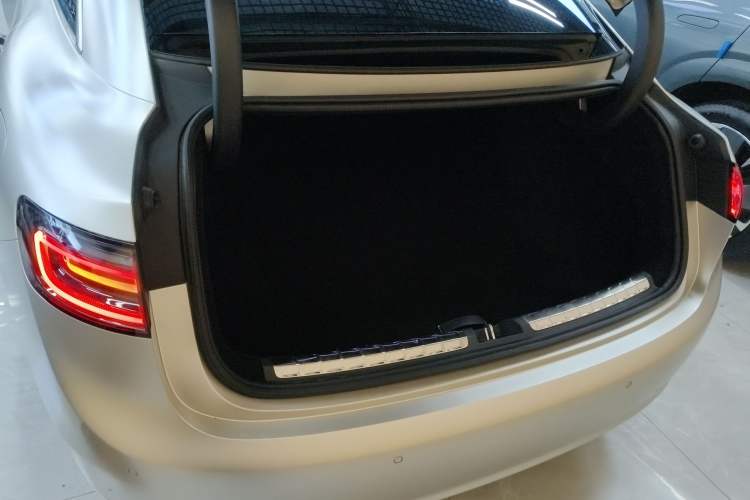 Used Hima Stelato S9 2024 All-Electric Ultra Four-Wheel-Drive Flagship Edition Trunk
