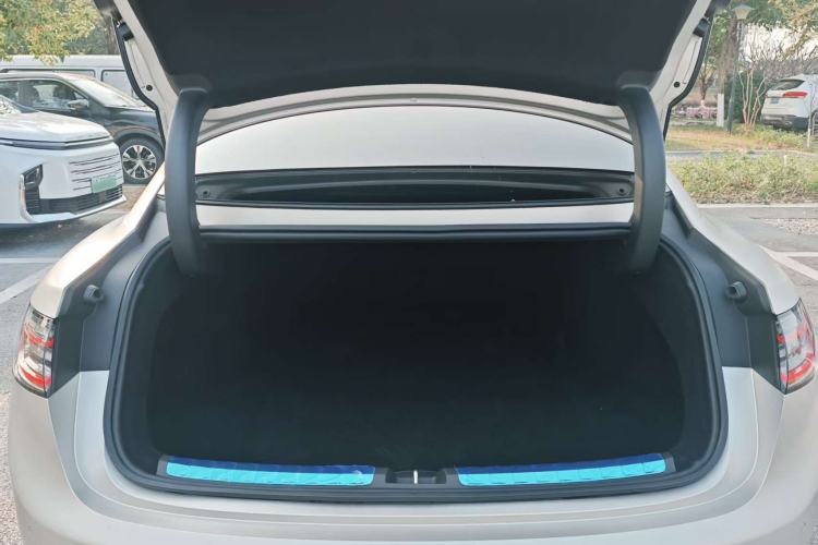 Used Hima Stelato S9 2024 All-Electric Ultra Four-Wheel-Drive Flagship Edition Trunk