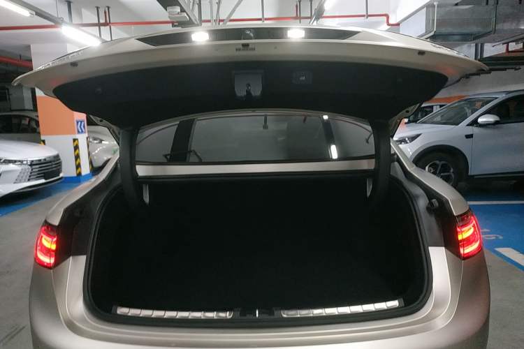 Used Hima Stelato S9 2024 All-Electric Ultra Four-Wheel-Drive Flagship Edition Trunk