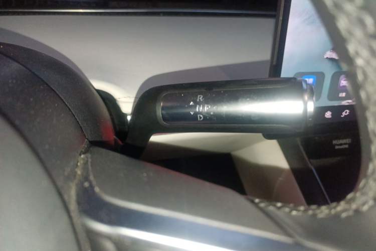 Used Hima Stelato S9 2024 All-Electric Ultra Four-Wheel-Drive Flagship Edition Gear Lever