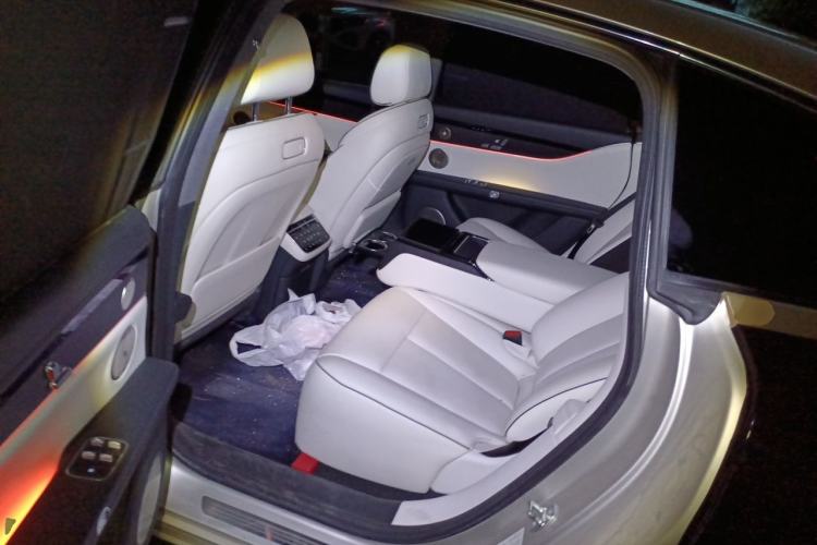 Used Hima Stelato S9 2024 All-Electric Ultra Four-Wheel-Drive Flagship Edition Left Rear Seat