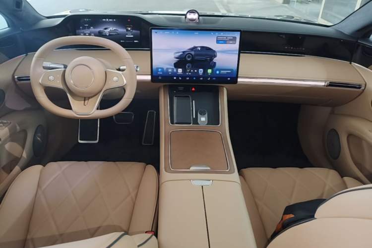 Used Hima Stelato S9 2024 All-Electric Ultra Four-Wheel-Drive Flagship Edition Center Console