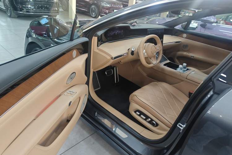 Used Hima Stelato S9 2024 All-Electric Ultra Four-Wheel-Drive Flagship Edition Driver Seat