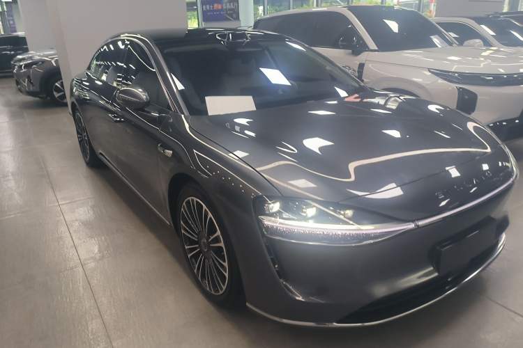 Used Hima Stelato S9 2024 All-Electric Ultra Four-Wheel-Drive Flagship Edition Front Right 45 Deg