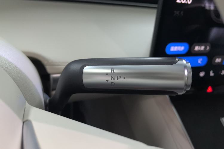 Used Hima Stelato S9 2024 All-Electric Ultra Four-Wheel-Drive Flagship Edition Gear Lever