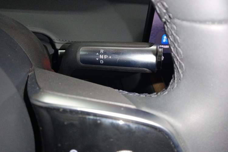 Used Hima Stelato S9 2024 All-Electric Ultra Four-Wheel-Drive Flagship Edition Gear Lever
