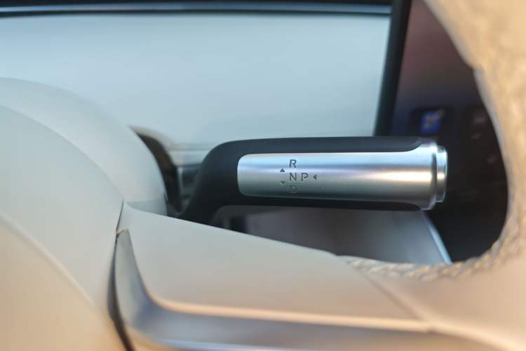 Used Hima Stelato S9 2024 All-Electric Max Rear-Drive Long-Range Version Gear Lever