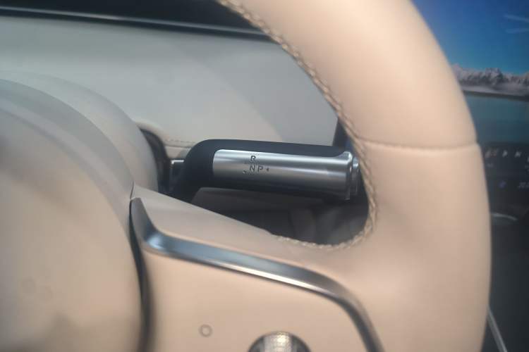 Used Hima Stelato S9 2024 All-Electric Ultra Four-Wheel-Drive Flagship Edition Gear Lever