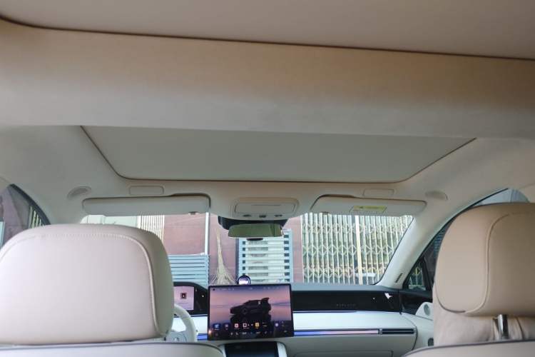 Used Hima Stelato S9 2024 All-Electric Max Rear-Drive Long-Range Version Headliner