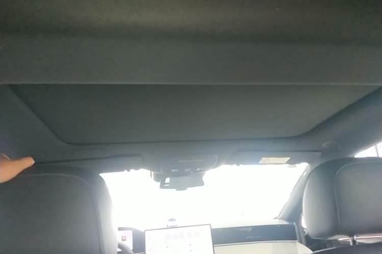 Used Hima Stelato S9 2024 All-Electric Max Rear-Drive Long-Range Version Headliner