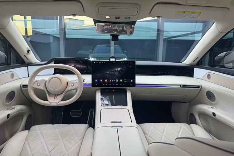 Used Hima Stelato S9 2024 All-Electric Ultra Four-Wheel-Drive Flagship Edition Interior 1