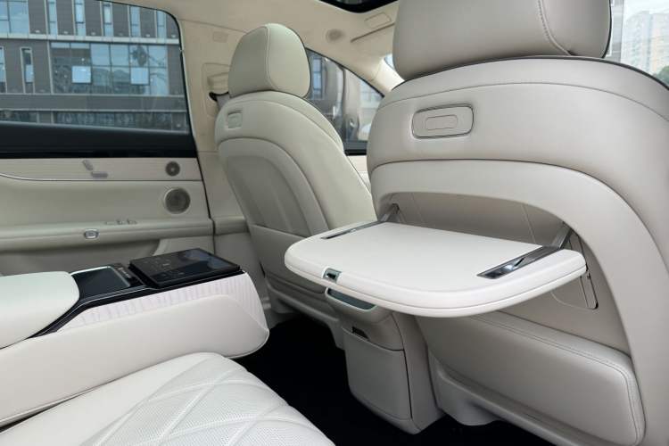 Used Hima Stelato S9 2024 All-Electric Ultra Four-Wheel-Drive Flagship Edition Interior 13
