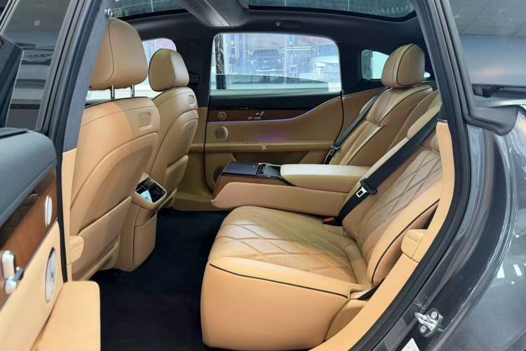 Used Hima Stelato S9 2024 All-Electric Ultra Four-Wheel-Drive Flagship Edition Interior 2