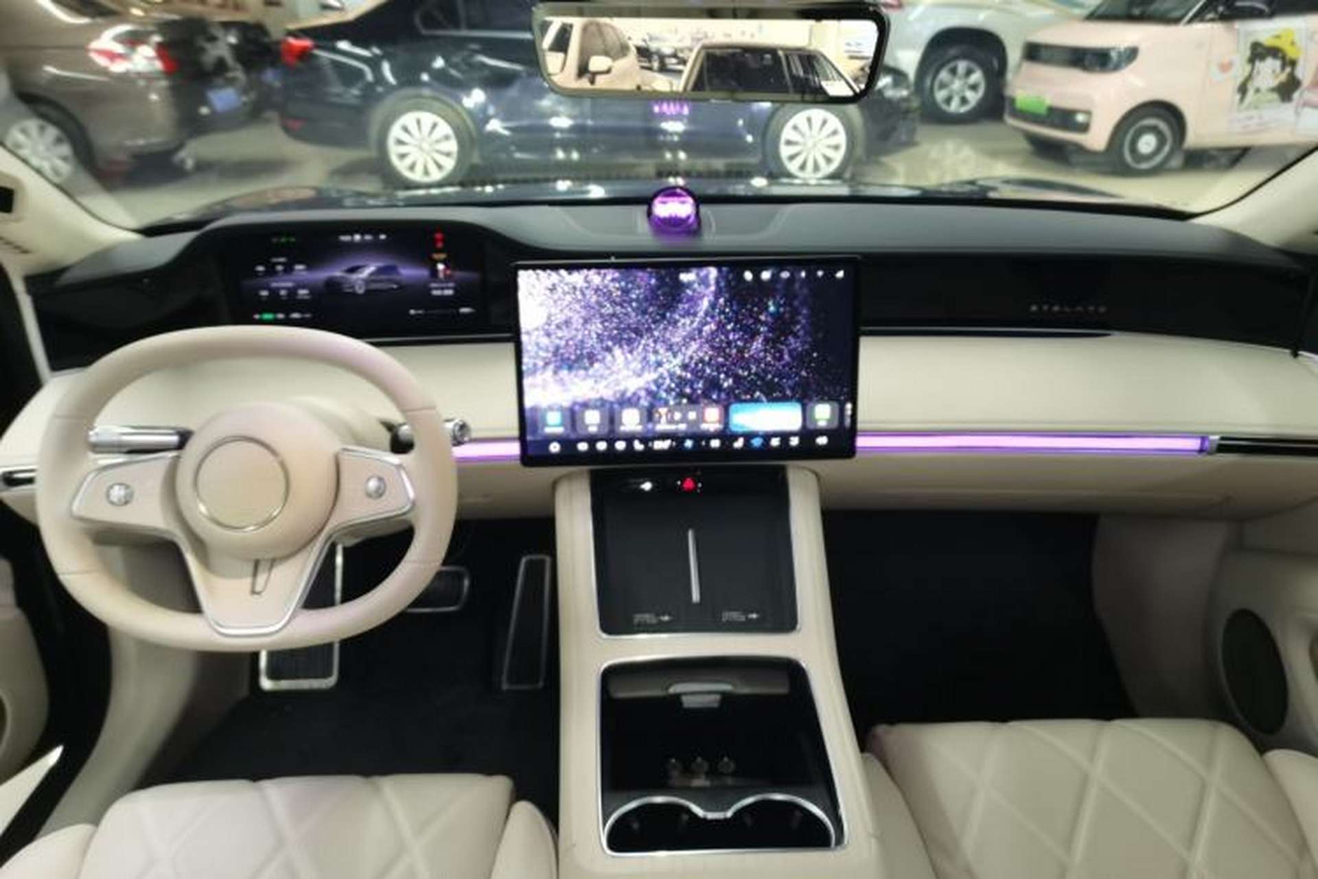 Used Hima Stelato S9 2024 All-Electric Ultra Four-Wheel-Drive Flagship Edition Interior 2