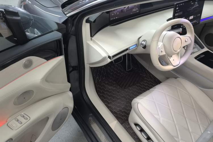 Used Hima Stelato S9 2024 All-Electric Ultra Four-Wheel-Drive Flagship Edition Interior 3