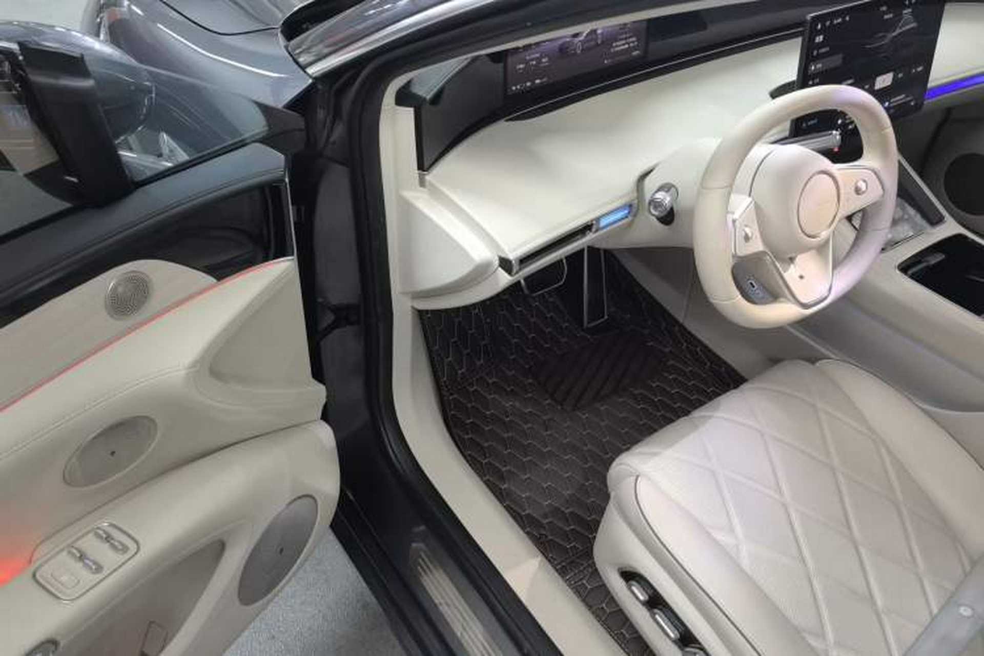 Used Hima Stelato S9 2024 All-Electric Ultra Four-Wheel-Drive Flagship Edition Interior 3