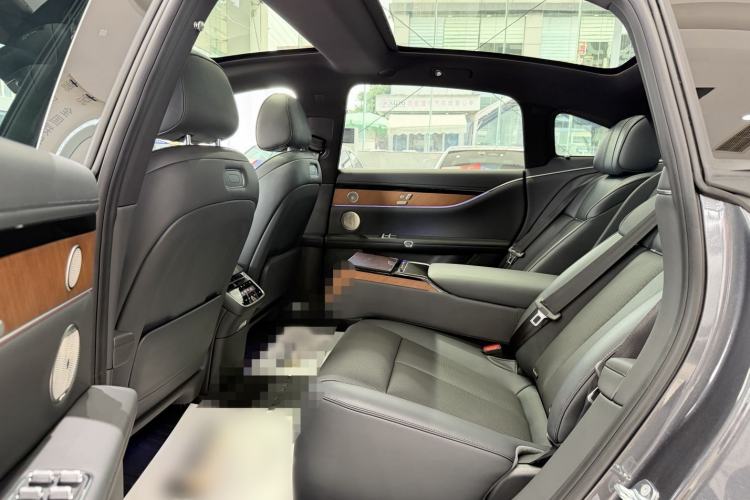 Used Hima Stelato S9 2024 All-Electric Max Rear-Drive Long-Range Version Interior 5