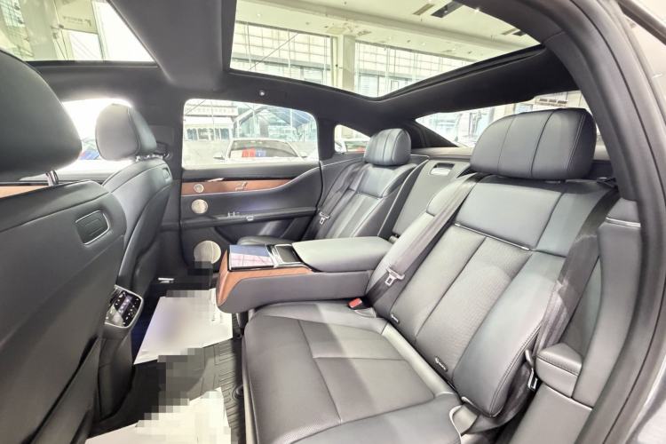 Used Hima Stelato S9 2024 All-Electric Max Rear-Drive Long-Range Version Interior 6